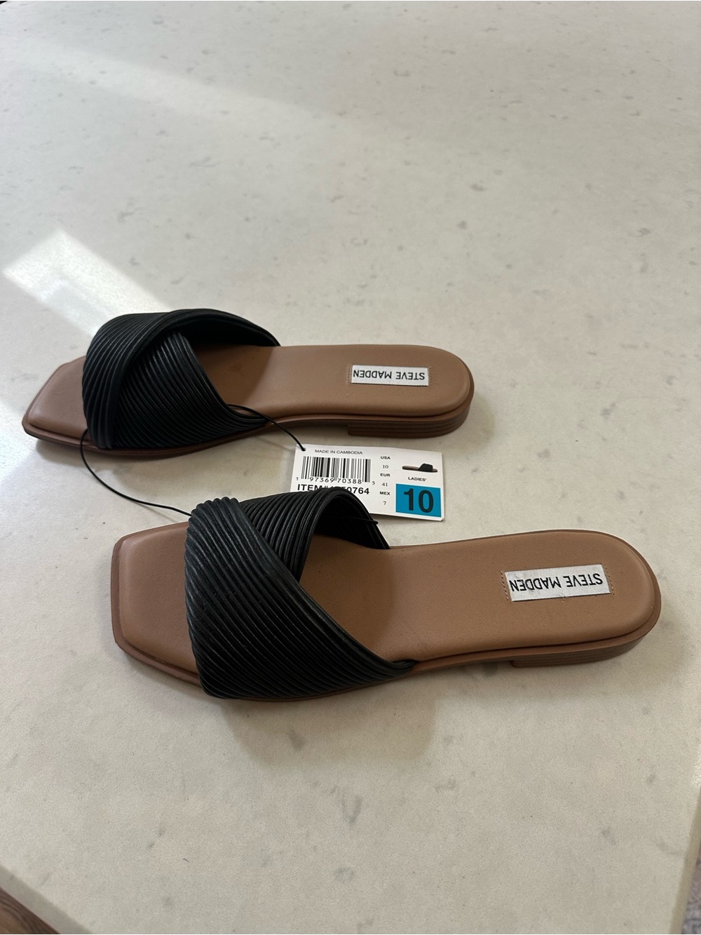 Steve Madden Limitt Textured Slide Flat Sandal 10 Black Square Toe - Picture 4 of 9